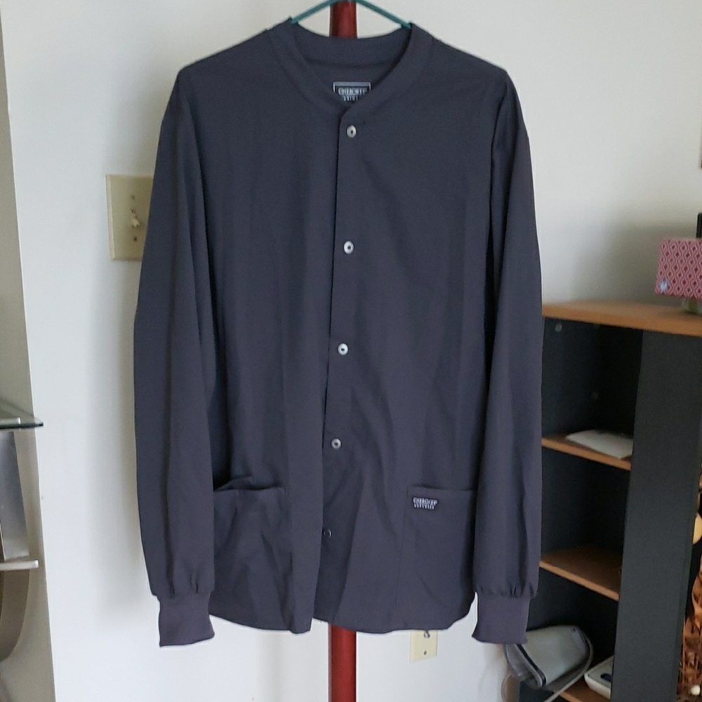 Gray Lightweight Shirt Jacket with Minimalist Design Men Nursing Scrub Jacket